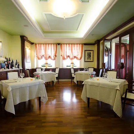 Ovidius Hotel