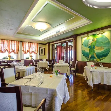 Ovidius Hotel 4*