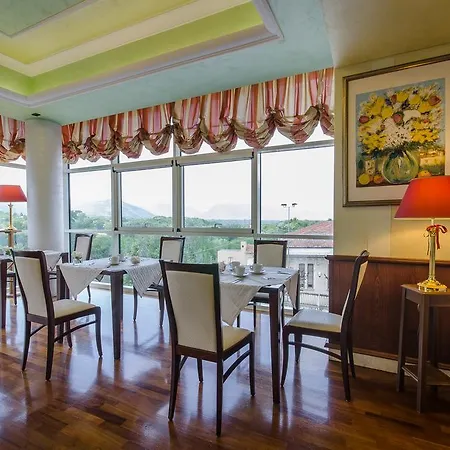 Ovidius Hotel 4*