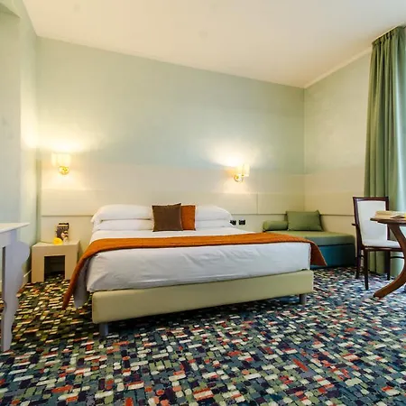 Ovidius Hotell 4*