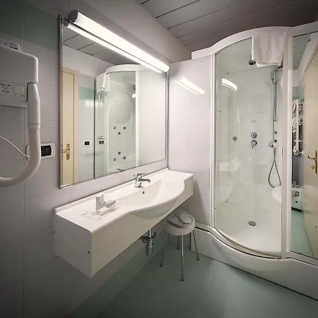 Ovidius 호텔 술모나